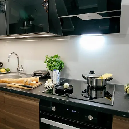 Przechodnia 2 Yellow - Biurko Oraz Wygodny Fotel Do Pracy - Better Daire Varşova