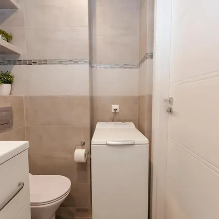 Przechodnia 2 Yellow - Biurko Oraz Wygodny Fotel Do Pracy - Better *