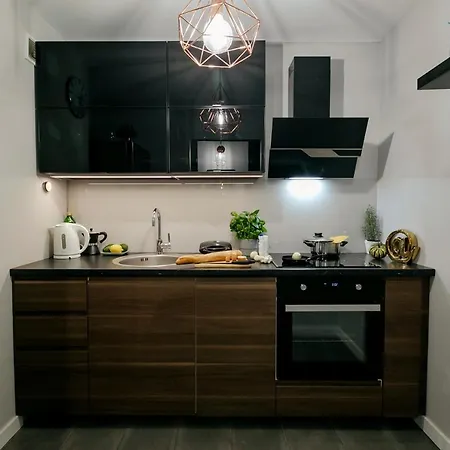 Przechodnia 2 Yellow: Free Parking, Work-friendly, Smart Tv