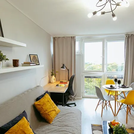 Przechodnia 2 Yellow: Free Parking, Work-friendly, Smart Tv