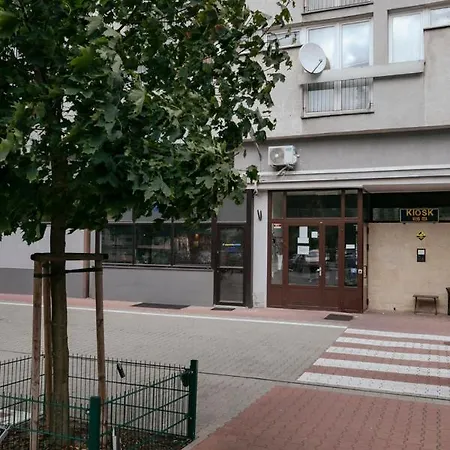 Przechodnia 2 Yellow: Free Parking, Work-friendly, Smart Tv