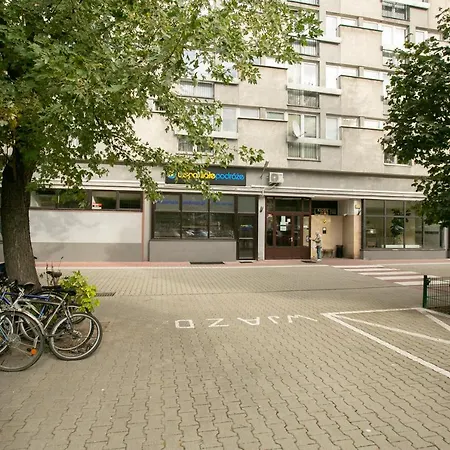 Przechodnia 2 Yellow: Free Parking, Work-friendly, Smart Tv Apartment Warsaw