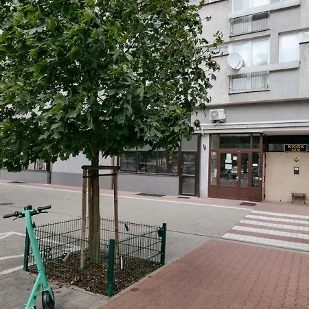 Przechodnia 2 Yellow: Free Parking, Work-friendly, Smart Tv *