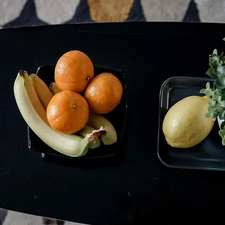 Przechodnia 2 Yellow: Free Parking, Work-friendly, Smart Tv *