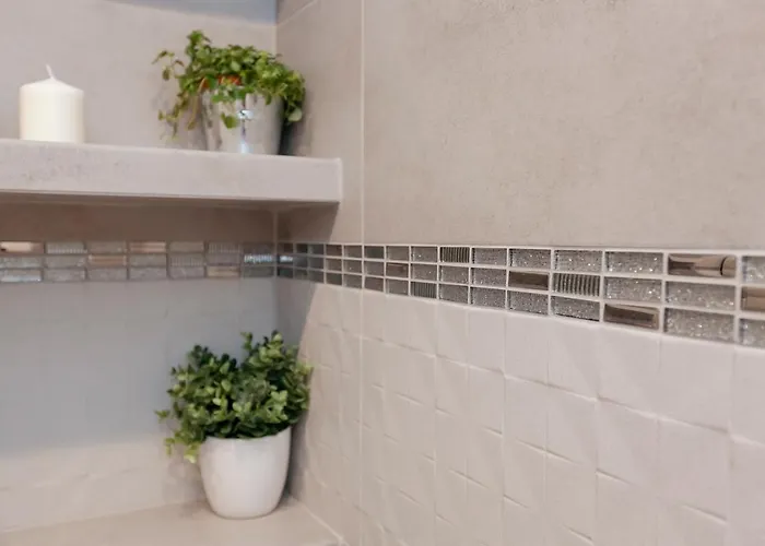 Przechodnia 2 Yellow - Biurko Oraz Wygodny Fotel Do Pracy - Better * Warszawa