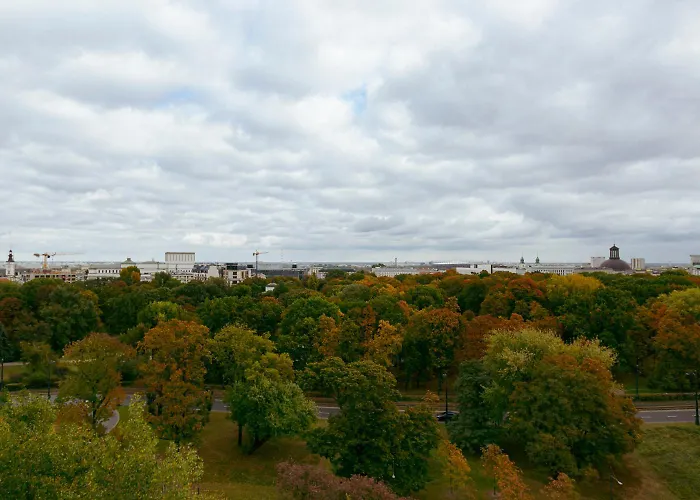 Lejlighed Przechodnia 2 Yellow - Biurko Oraz Wygodny Fotel Do Pracy - Better Warszawa
