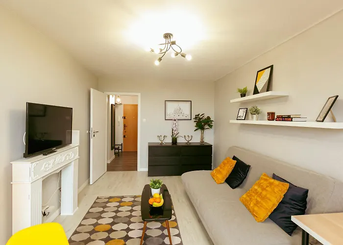 Lejlighed Przechodnia 2 Yellow - Biurko Oraz Wygodny Fotel Do Pracy - Better