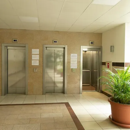 Przechodnia 2 Yellow - Biurko Oraz Wygodny Fotel Do Pracy - Better Βαρσοβία